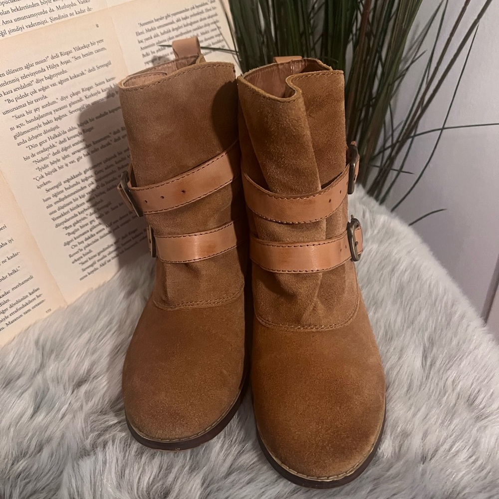VINTAGE HERMES SUEDE BOOTIES 🔥🔥🔥 - Picture 4 of 11